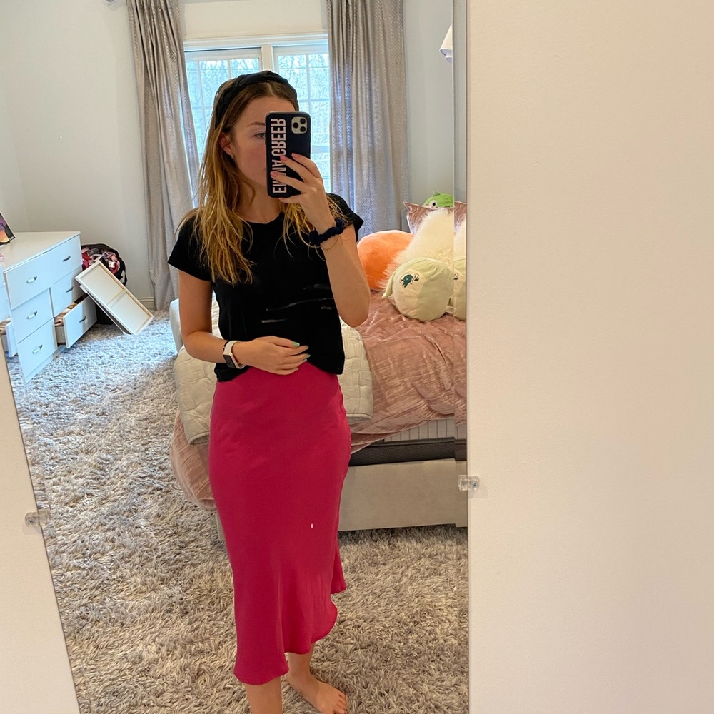 High waisted pink maxi skirt 💘💘